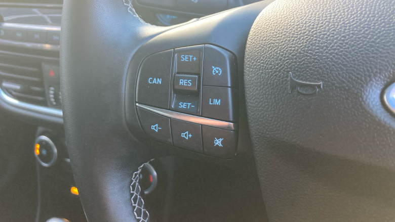 Ford Puma 1.0 EcoBoost Hybrid mHEV Titanium 5dr DCT Petrol Hatchback